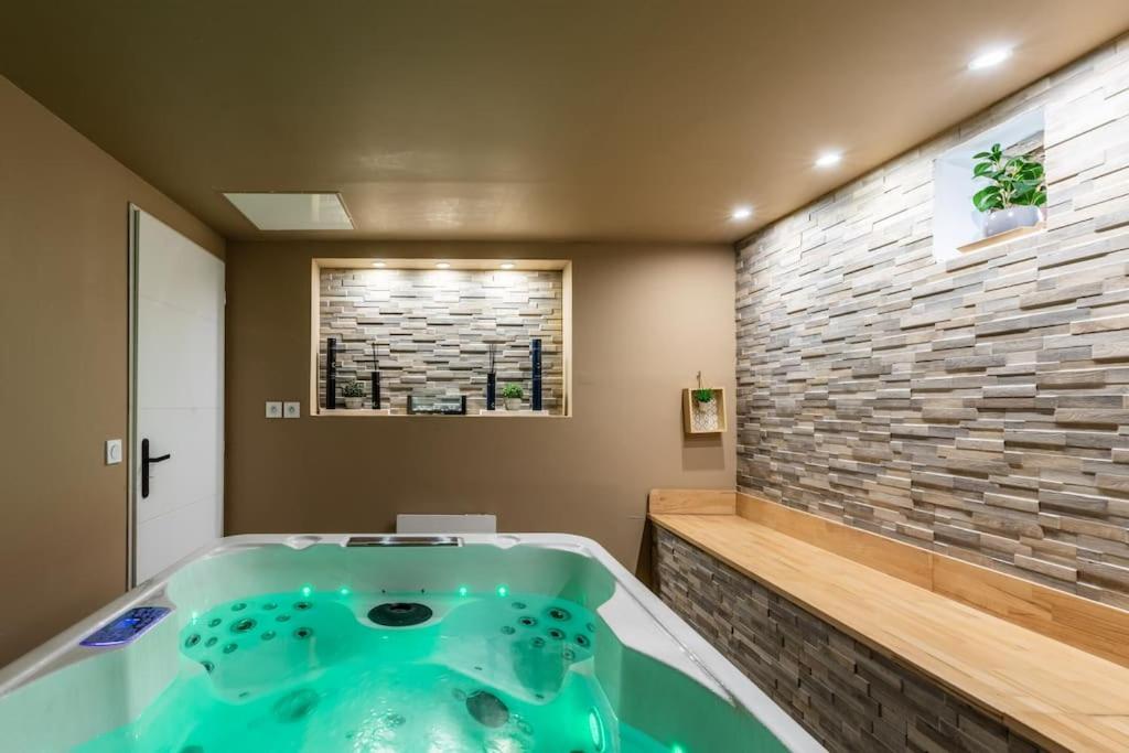 Cosy Jacuzzi Privatif Proche Paris Et Giverny * La Boissiere (Eure)